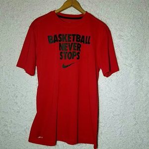 Nike Shirts - Nike tee Nike Shirts - Nike tee
